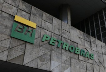 Petrobras sobe preço da gasolina em 7,5%