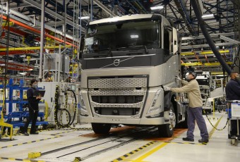 Produção de caminhões cresce 38,5% em maio
